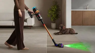 Dyson štapni usisavač V16 Piston Animal + komplet za detaljno čišćenje-2