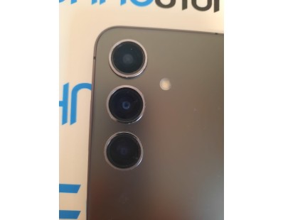 Samsung Galaxy S24 128GB ONYX BLACK - RABLJEN, AKCIJA + GRATIS RING DRŽAČ - ODMAH DOSTUPNO 131465